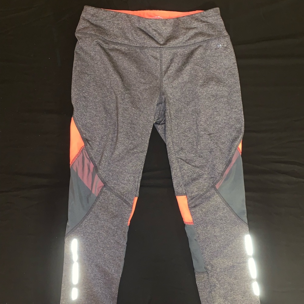 REFLECTIVE Gray x Coral workout mesh leggings
